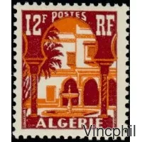 335 * Cour Mauresque