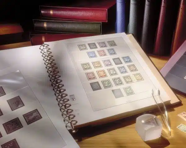 France Feuillets spéciaux timbres autocollants - Feuilles pré-imprimées Année 2012-2013