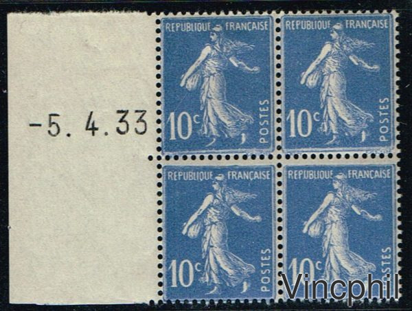 279 ** Coin daté à gauche  Signé Calves