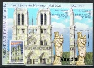 MT 37  ** RESTAURATION DE NOTRE-DAME  2 BLOCS  1 dentelé et 1 non dentelé