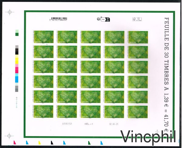 Coeur floral du carnet Land Art ** émis en feuille de 30 timbres