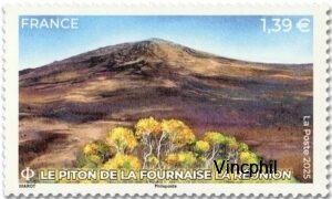 5877 ** Piton de la Fournaise